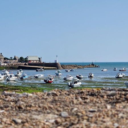 Le Prieure Barfleur Acomodação com café da manhã Exterior foto